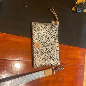 Consuela not a mark on it! Leopard print!